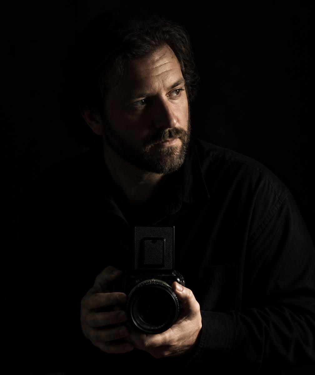 Lois Auer — Fotograf im Atelier
